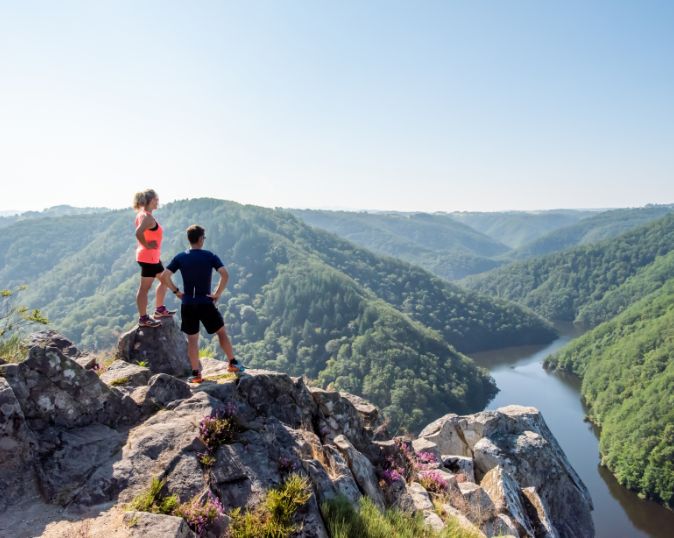 Vue incroyable sur la vallée de la dordogne, endroit calme et paisible sans sur-tourisme
